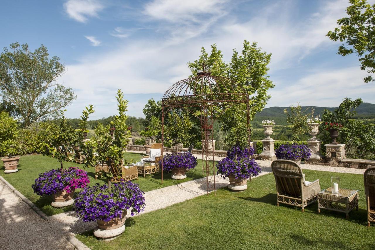 Hotel Borgo Santo Pietro Chiusdino Exterior foto
