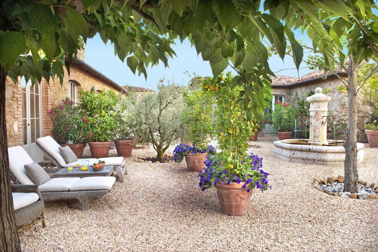 Hotel Borgo Santo Pietro Chiusdino Exterior foto